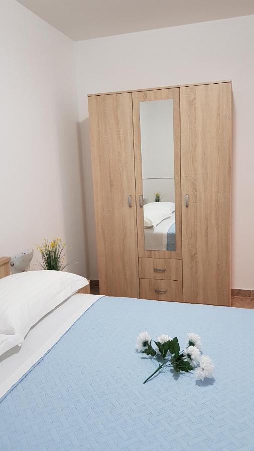 Ruzica Apartments Mirce Eksteriør bilde