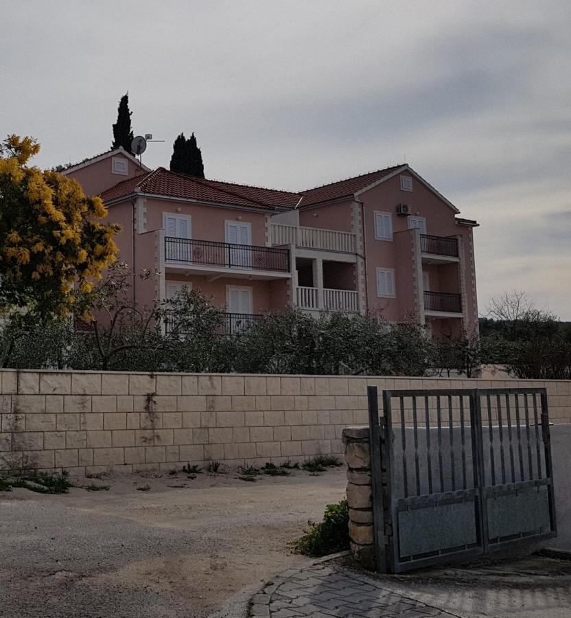 Ruzica Apartments Mirce Eksteriør bilde